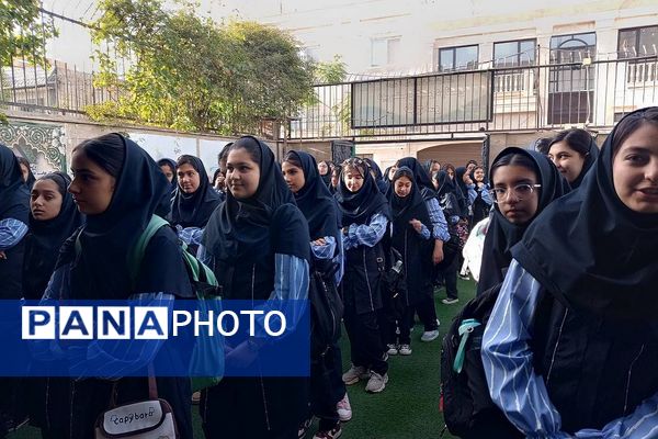 آیین باشکوه بازگشایی مدارس در سال تحصیلی ۱۴۰۵-۱۴۰۴ منطقه پردیس 