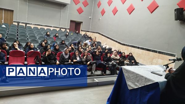 گردهمایی مراقبین سلامت مدارس ناحیه ۷ مشهد