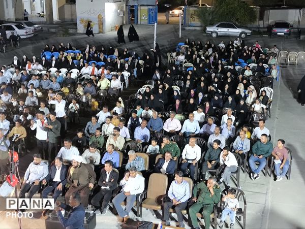 تجلیل معلمان منطقه سندرک در آیین بزرگداشت روز معلم