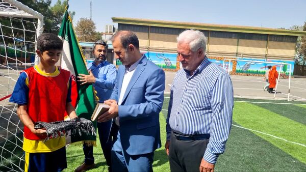 افتتاح زمین چمن مصنوعی دبیرستان اندیشه شاهد منطقه ۱۶