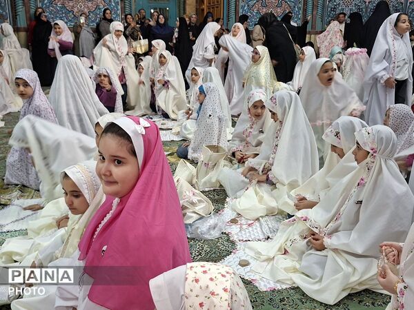 آغاز فصل تازه‌ای از بندگی برای دختران در جشن تکلیف