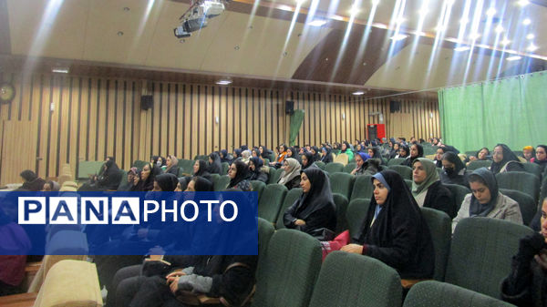 جلسه هم افزایی رابطان مشاور در کانون امام علی(ع) ناحیه یک کرج