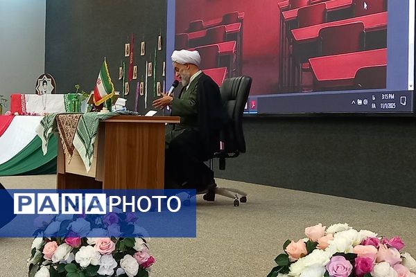 یادواره شهدای دانش‌آموز در آموزش و پرورش اسلام‌شهر