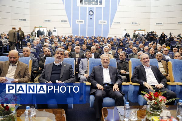 تکریم سازندگان فردای ایران