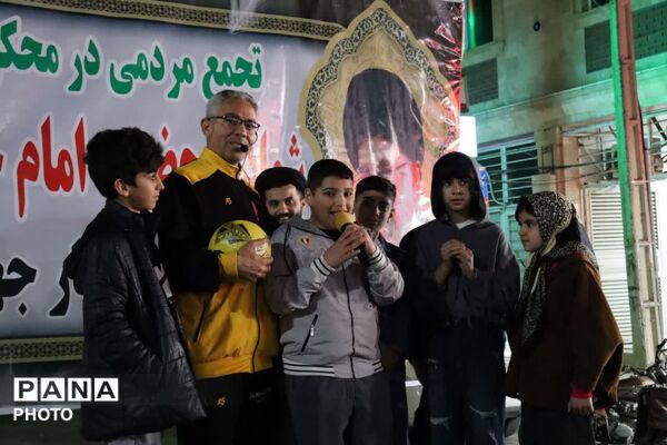 تجمع مردم انقلابی بندرترکمن در میدان مختومقلی