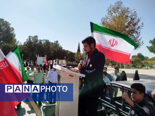 راهپیمایی جمعه خشم باحضور جمعی مردم ولایت مدار ترشیزکهن در کاشمر 