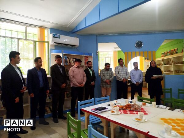گرامیداشت روز معلم در لردگان؛ تجلیل از چراغ‌داران راه آینده