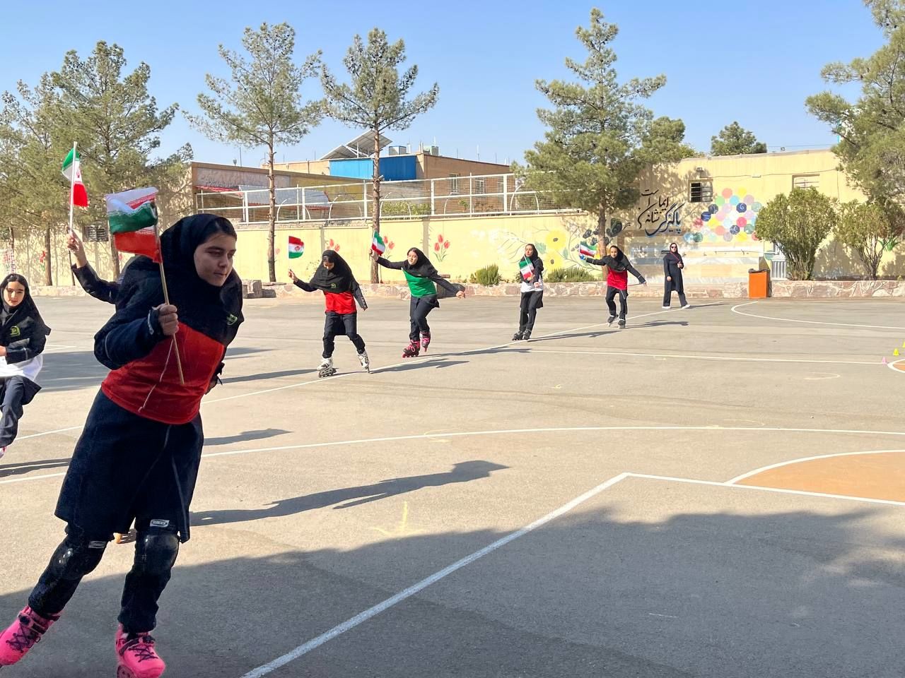 مراسم بزرگداشت هفته تربیت بدنی و ورزش در دبیرستان شاهد هاجر