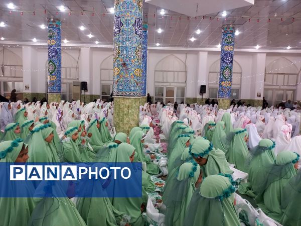 برگزاری جشن تکلیف دو هزار دانش‌آموز دختر سوم ابتدایی در میناب