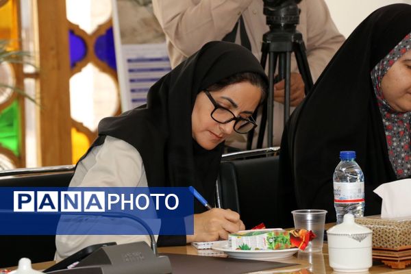 نشست خبری مدیران کل واحدهای تابعه وزارت امور اقتصادی و دارایی استان کرمان