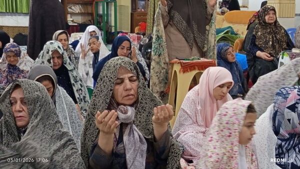تجلی معنویت و پیوند مادر و دختری در اعتکاف مسجد جامع رامیان
