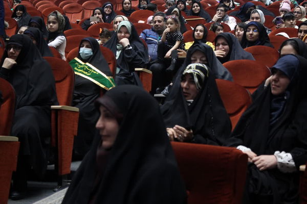 جشن تولد پنجاه و پنجمین نوزاد مرکز نفس در قم