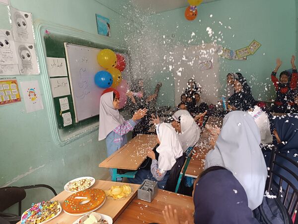 تجلی شکوه مهدوی در دبستان حضرت فاطمه (س)
