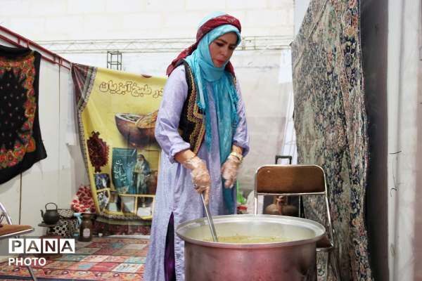 سفره‌ی رنگین اقوام در قاب آخر؛ نگاهی به روز پایانی جشنواره آش زنجان