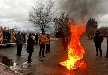 مانور و آموزش اطفاء حریق در دانشگاه آزاد تویسرکان