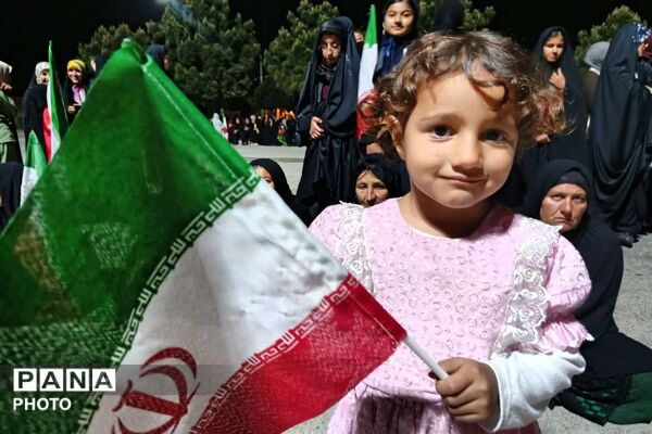 دیشموکی‌ها همچنان پای کار انقلاب