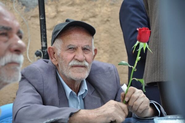 پیوند قلب‌ها در خانه جوان بخش لاران؛ بزرگداشت روز سالمند