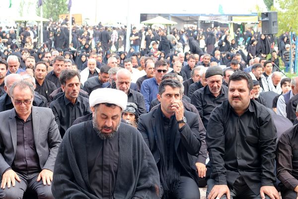 عزاداری مردم اردبیل در روز اربعین حسینی