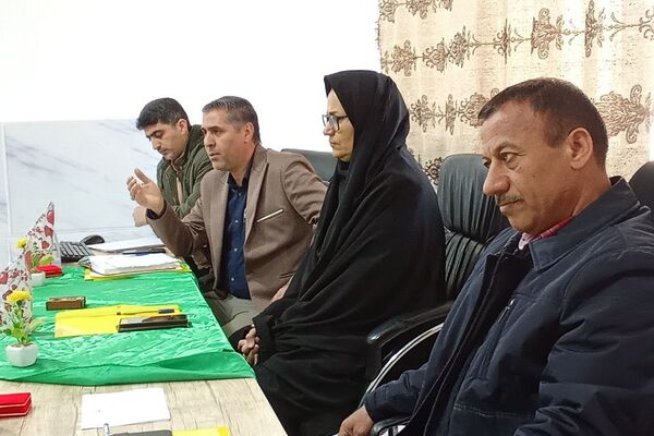 برگزاری جلسه قطبی مدیران در دبیرستان پورغلامی بهارستان‌۲