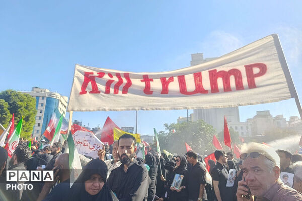 وداع باشکوه با خورشید در شهر خورشید؛ مشهد یکپارچه در سوگ