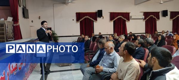 انتخابات انجمن و اولیا و مربیان مدرسه نمونه دولتی فرزانگان شهرستان شیروان 