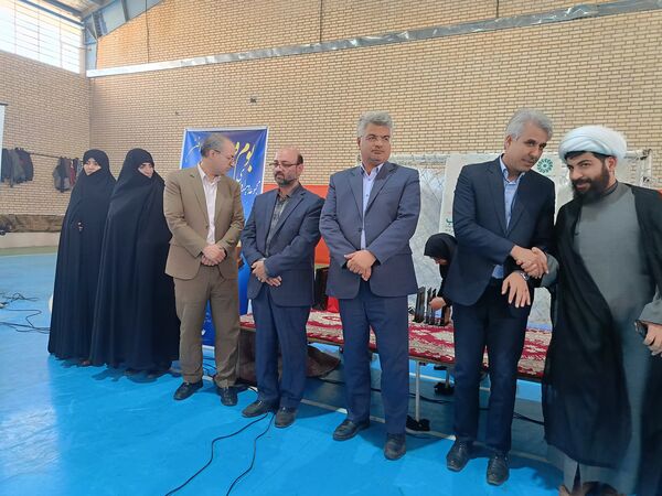 بوم و نوا صحنه تقدیر از کتاب‌دوستان فدافن