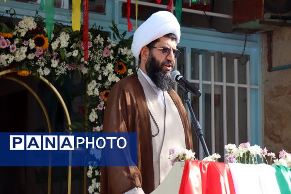 صبح مهر با کیف‌های رنگی و رؤیاهای روشن؛ مدرسه دوباره جان گرفت