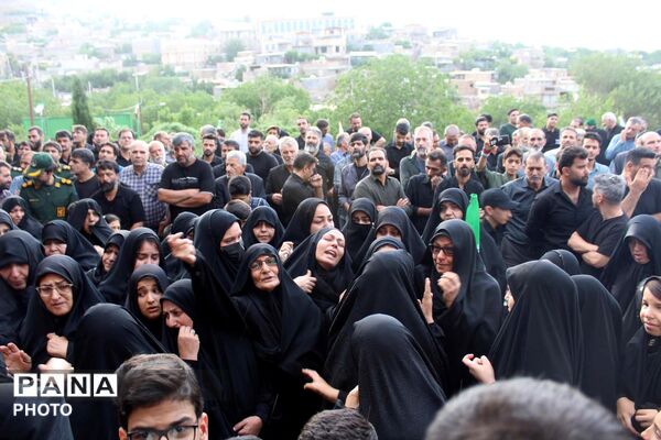 خاکسپاری دو شهید جنگ سوم در گلزار شهدای روستای فردو