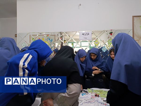 برگزاری بازارچه دانش‌آموزی در دبیرستان دکتر جواد حداد ۲ ناحیه 5