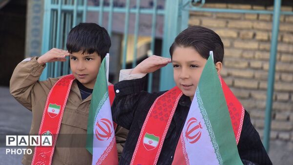 چهل روز بغض بر روی نیمکت‌های خالی