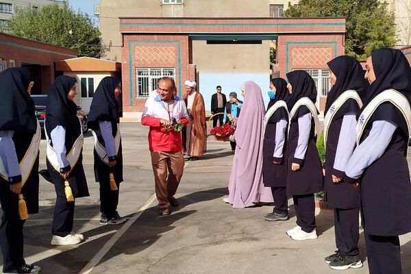 مراسم آغاز سال تحصیلی و نواختن زنگ مقاومت