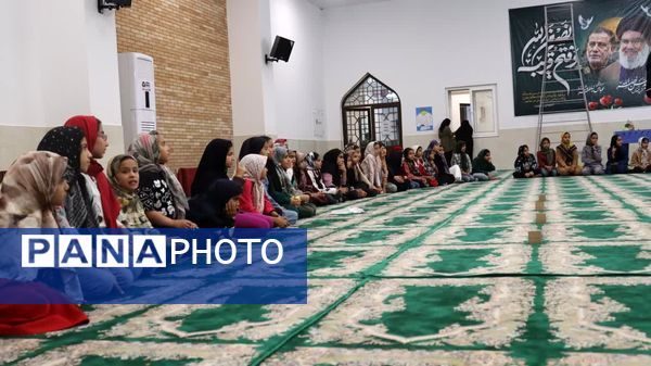 جشن شب یلدایی دختر و مادران در مسجد النبیین بیرجند