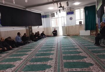برپایی مراسم سوگواری سیدالشهدا و قمر بنی هاشم (ع) در اداره آموزش و پرورش چهاردانگه