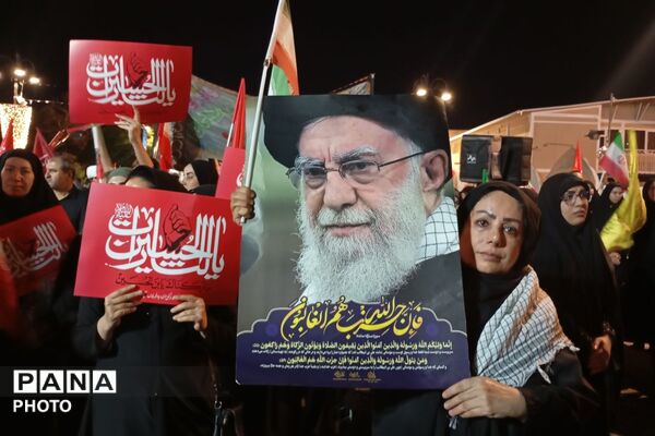 طنین فریادهای خون‌خواهانه در شام غریبان شیراز