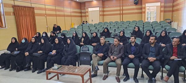 طرح فرهنگی آموزشی معلم زمینه ساز در منطقه زرین آباد 