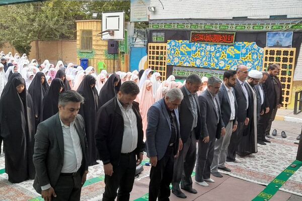 روز معنویت در مدرسه محدثه شاهد ورامین؛ از نماز باران تا زنگ عتبات عالیات