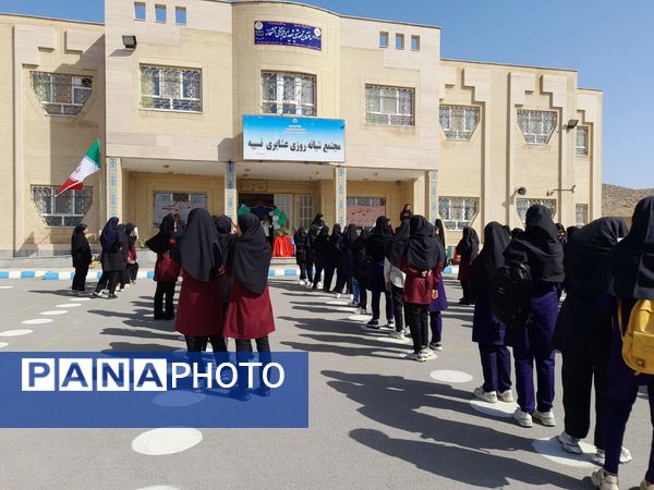 آیین سال تحصیلی جدید در دبیرستان نسیبه شهرستان سملقان