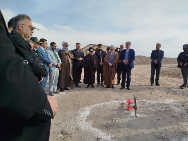 آیین افتتاحیه برق و گودبرداری نهضت ملی مسکن سایت دانشگاه بلوار پیام نور شهرستان کاشمر 