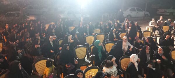 شکوه جشن میلاد پیامبر رحمت (ص) در جوار مسجدالنبی(ص) نیم‌ور