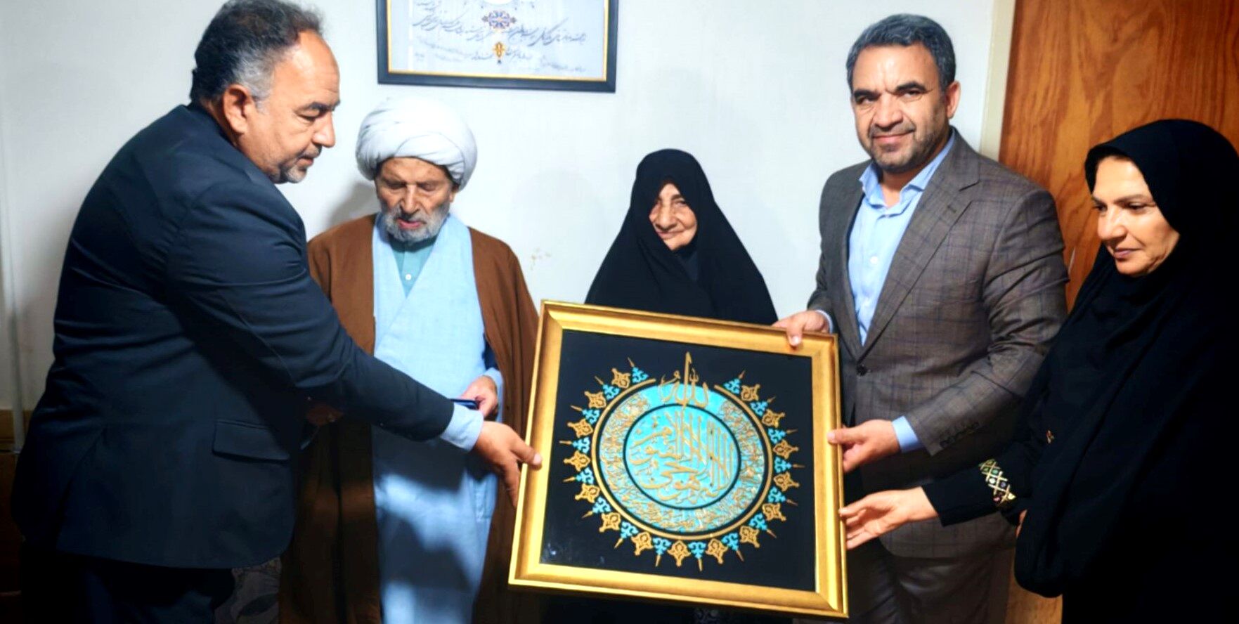 خانه‌ای ساده با تربیتی بزرگ در روستای افین؛ خاستگاه تربیت یک شهید و یک وزیر