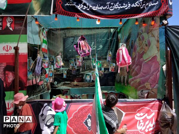 تجلی عشق در مسیر وداع با رهبر شهید