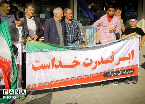 رزمایش حماسی و کاروان خودرویی در همدان؛ تجلیل از ارتش مقتدر در آستانه روز ارتش