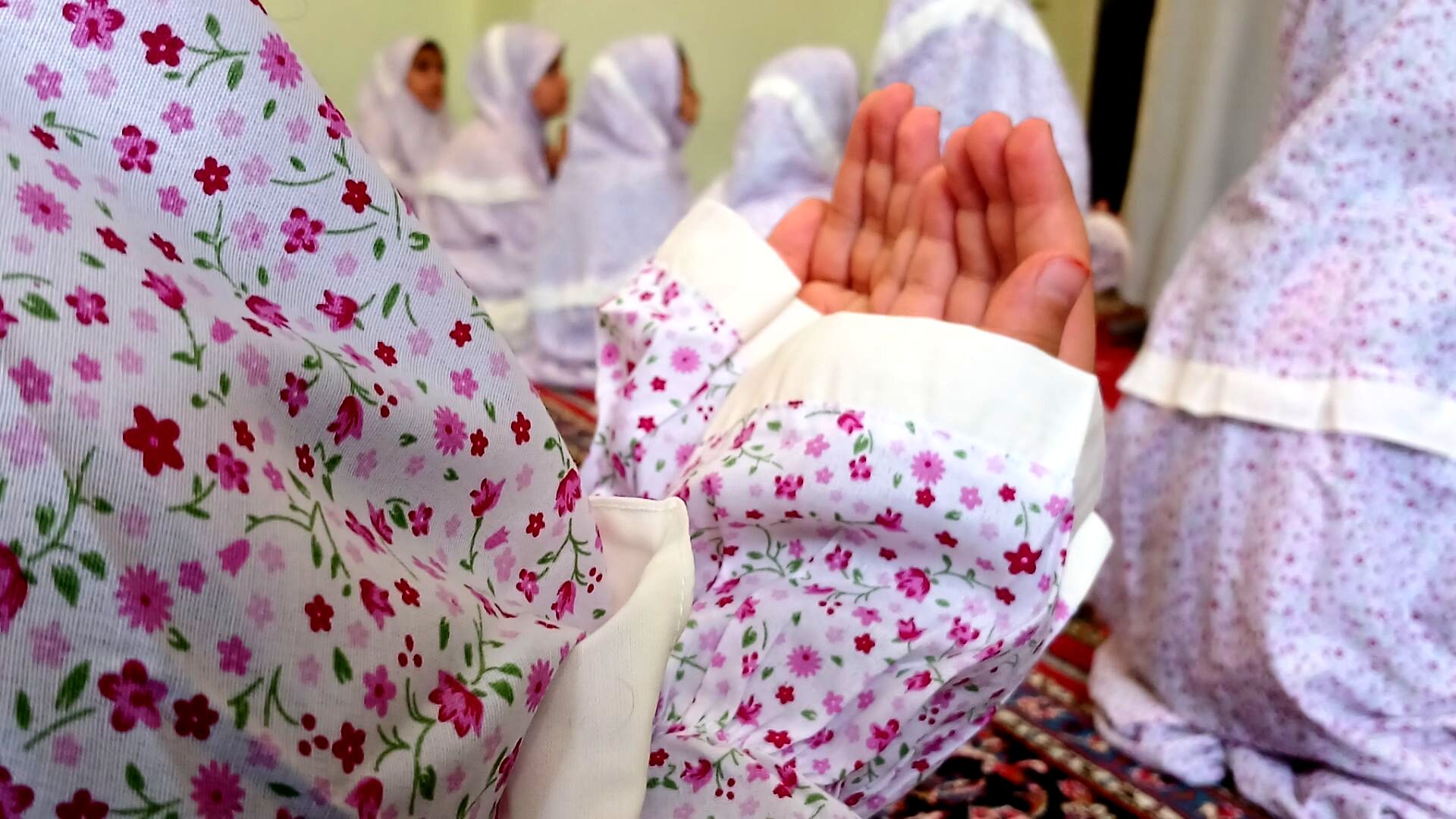 جشن تکلیف دختران فارسان؛ آغاز فصلی نو در مسیر بندگی

