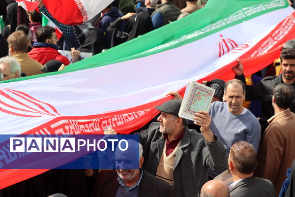 راهپیمایی بزرگ یوم الله ۲۲ بهمن ماه در اصفهان 