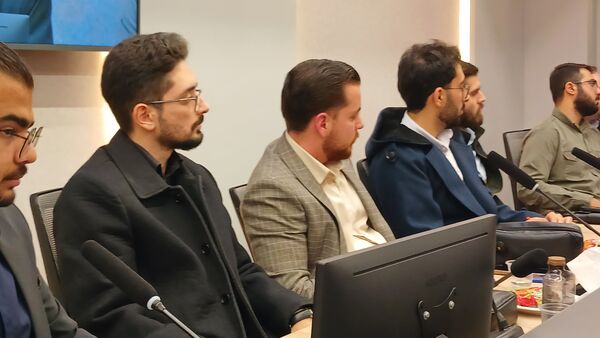 دیدار دانشجویان دانشگاه آزاد با نماینده مجلس شورای اسلامی در کرج 