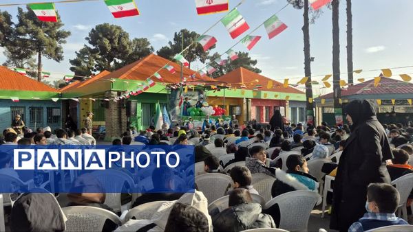 چهل و هفتمین بهار آزادی زنگ انقلاب به صدا درآمد