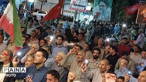 تداوم حضورحماسی مردم وفرهنگیان شهرستان کوهدشت در اجتماعات شبانه