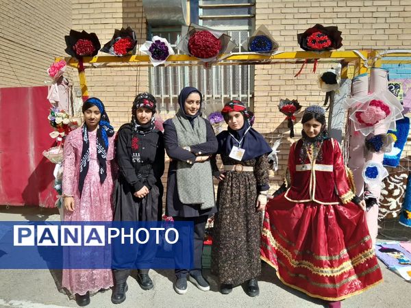 نمایشگاه کارآفرینی دانش‌آموزان دبیرستان حجاب شهرستان ورامین