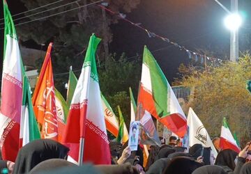 سی و پنجمین اجتماع مردم پلدختر در میدان بهشتی 