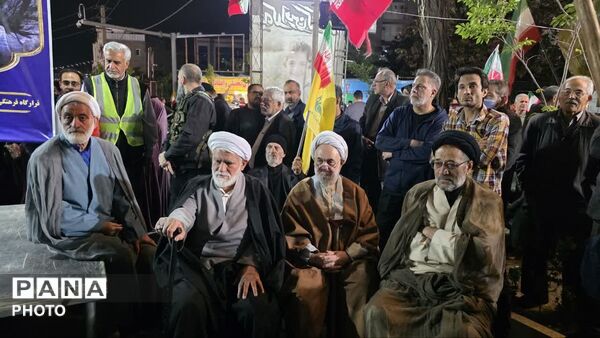 جشن میلاد امام رضا (ع) در پنجاه و نهمین شب از تجمعات مردم رجایی شهر کرج